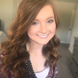 Meet your Posher, Kaitlyn